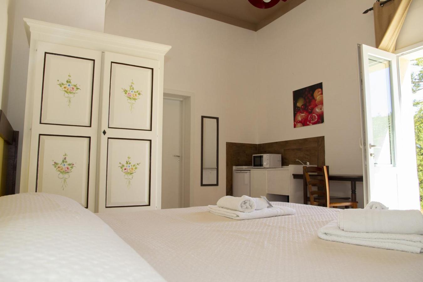 Residence Casale Verderame Трапани Екстериор снимка